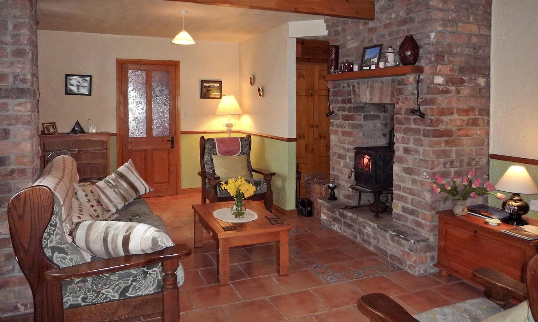Sheans Holiday Cottage Killarney By Trident Holiday Homes